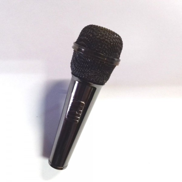 Microphone magnetic